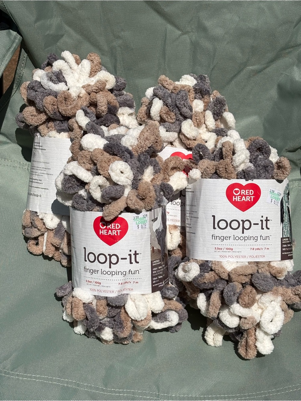 Red Heart ' Loop-It Finger Looping Yarn Multi-Color 3.5 oz Lot of 4